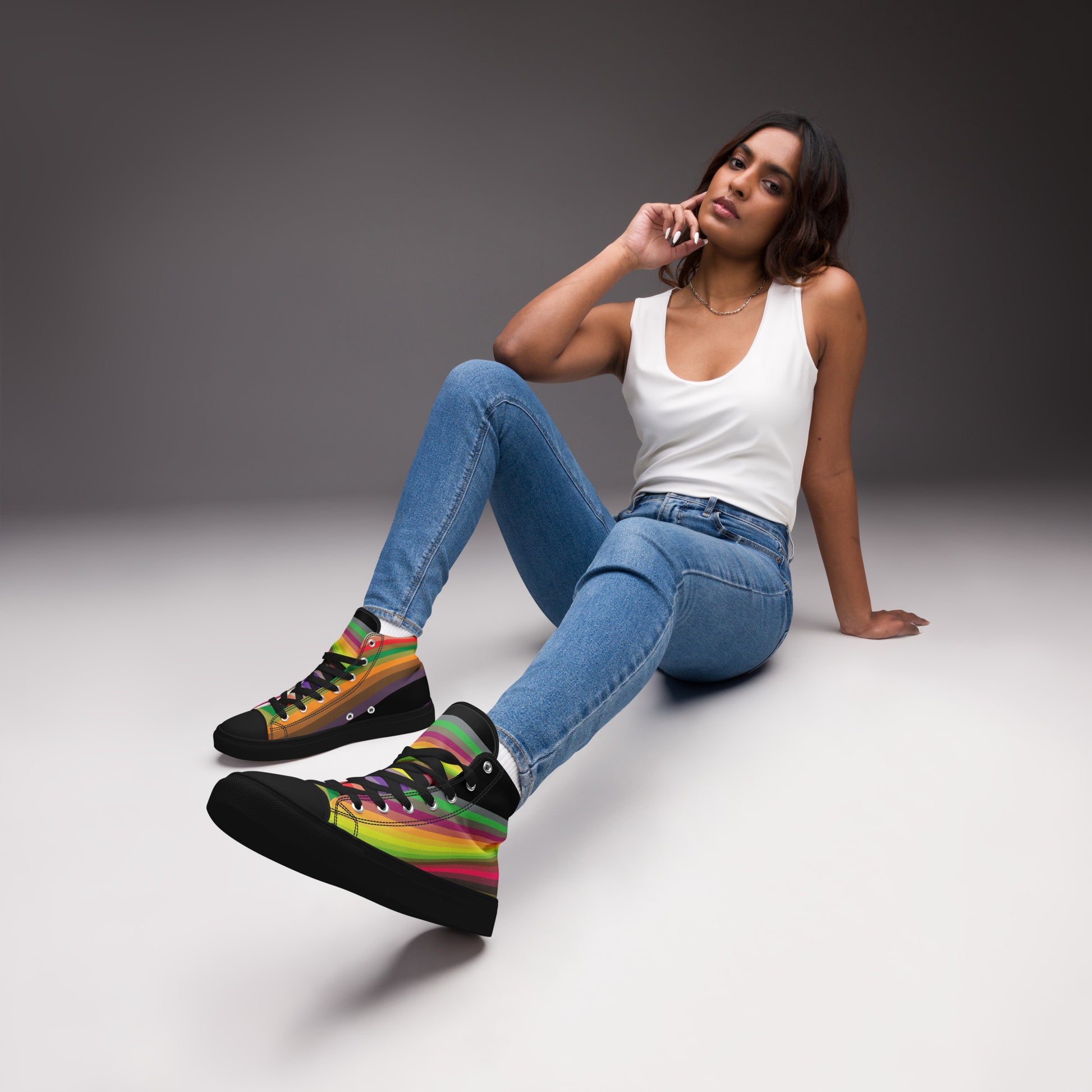 Alt text — slika 4
multicolor stripe women’s high-top fashion sneakers with black upper panel and graphic wave pattern